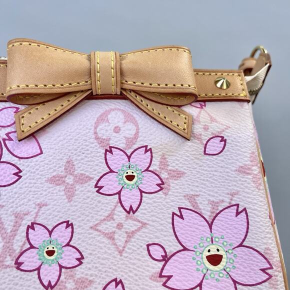 🌸SOLD🌸Louis Vuitton Vintage Pink Monogram Cherry Blossom Pochette Accessories - Picture 8 of 16